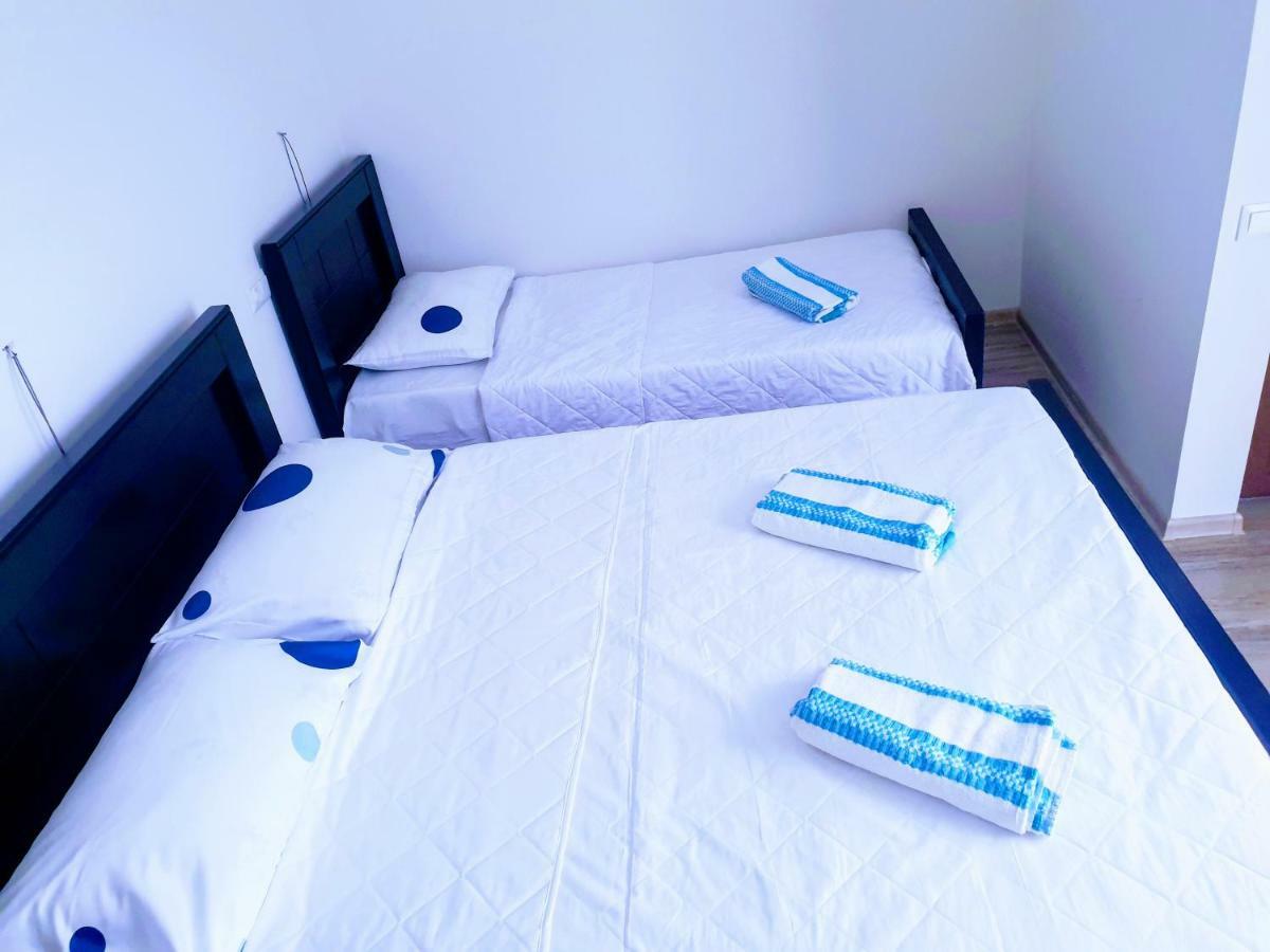 Hotel Four Seasons in Koutaïssi Extérieur photo
